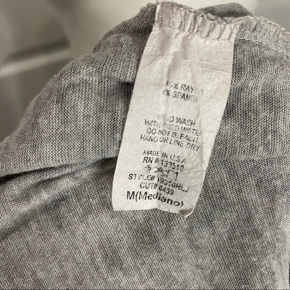 WINE, PIZZA, NETFLIX, YOGA PANTS Soft Gray Tee-M - Picture 8 of 8